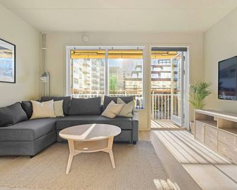 تشارمينج أوسلو أبارتمنت ويذ بالكوني آند روف توب أكسيس - أوسلو - غرفة معيشة