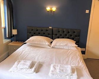 Red Lion Tavern - Chipping Campden - Ložnice