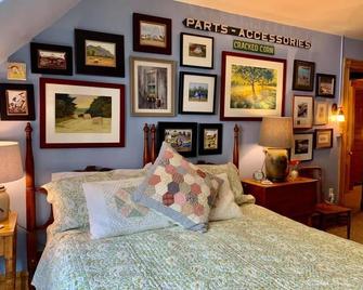 The Dolon House - Jim Thorpe - Bedroom
