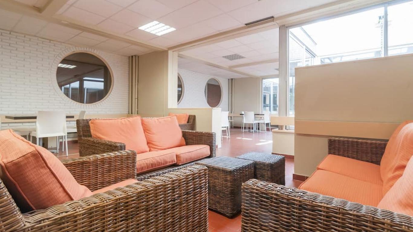 ريزيدونس بيير آند فاكونس ليه تيراسيس دو بارك