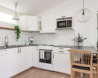 Kristinehamn Herrgårdscamping & Stugor - Kristinehamn - Küche