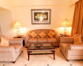 The White Hotel Katra, A Member Of Radisson Individuals - Katra - Living room