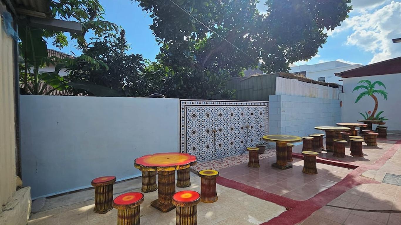 أنجيريك لودجينج هوتل