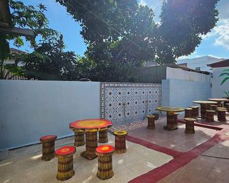 Anggerik Lodging - ג'ורג' טאון - פטיו