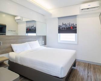 Red Planet Manila Bay - Manila - Bedroom