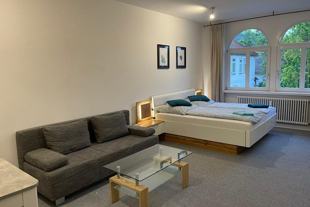 Gäste-Liesel Ferienwohnungen - Bad Pyrmont - Wohnzimmer