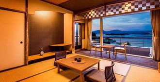 Yukai Resort Premium Shirahama Gyoen - שיראהאמה - חדר שינה