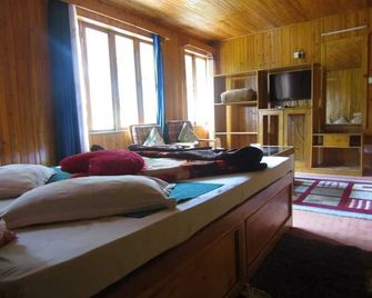 Hotel Blue Lagoon - Mirik