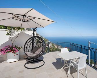 Blue View Luxury Rooms - Furore - Balcony