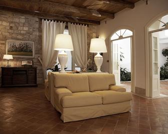 Hotel & Residenza 100 Torri - Ascoli Piceno - Living room