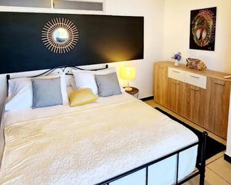 Tahiti Iti - Bungalow Ohana - Teahupoo - Habitación