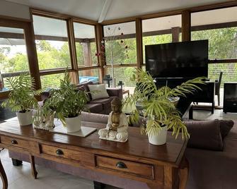 Eagle Bay Holiday Home Very Close To Bea - Naturaliste - Restaurant