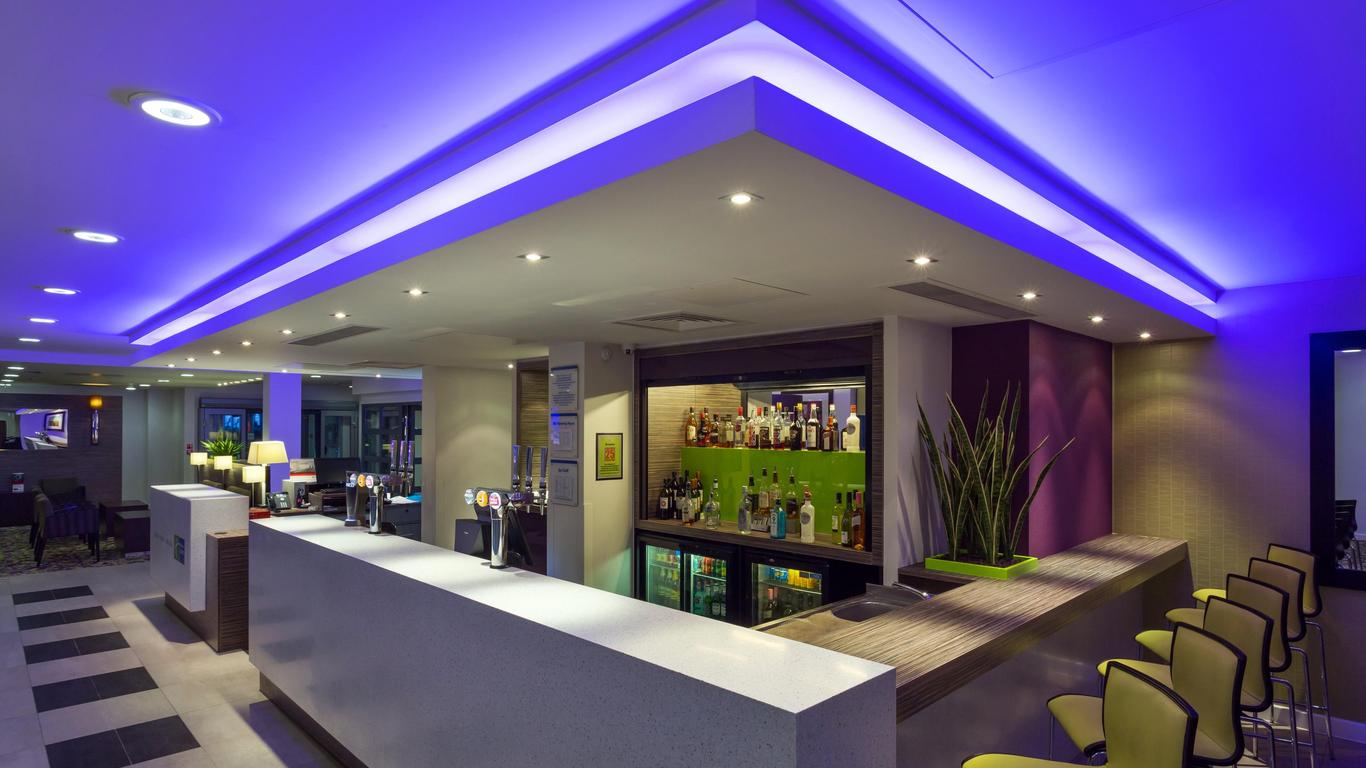 Holiday Inn Express Harlow By IHG