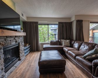 Copperstone Resort - Dead Man's Flats - Sala de estar