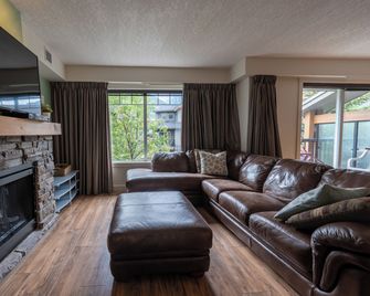 Copperstone Resort - Dead Man's Flats - Salon