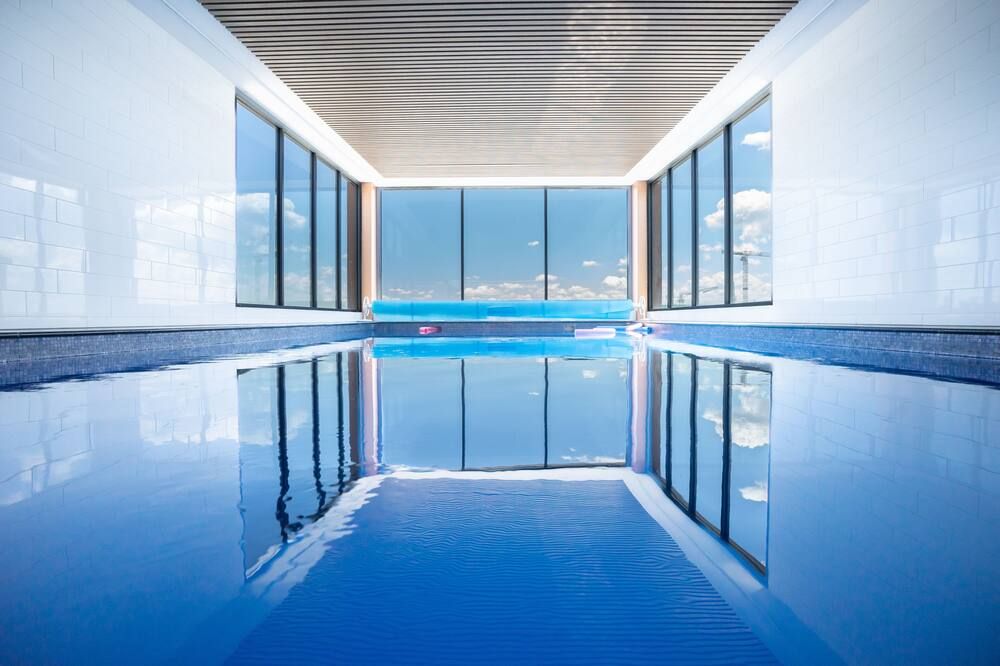 Lux 2 Bed 2 Bath Secure Parking Apartment in the Heart of Dickson, Canberra - Canberra - Pool
