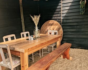 Immaculate Bell Tent Retreat North Devon - Bideford - Patio
