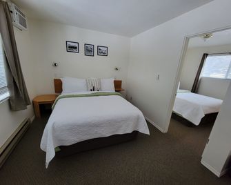 Mountain Springs Motel - Radium Hot Springs