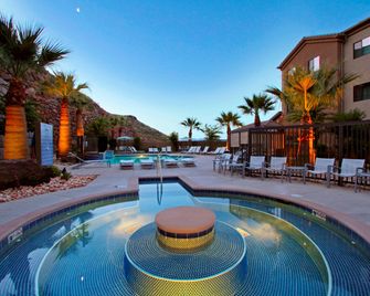 TownePlace Suites by Marriott St. George - סנט ג'ורג' - בריכה