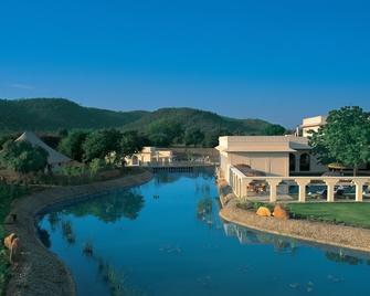 The Oberoi Vanyavilas Wildlife Resort, Ranthambhore - Sawāi Mādhopur - Pool