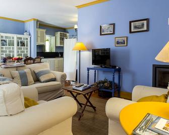 كاسا دا أزينها - بيسو دا رغوا - غرفة معيشة