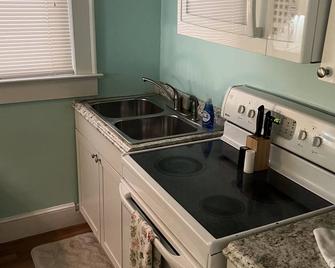 Cozy Bay View OceanSide cottage - Norfolk - Cocina
