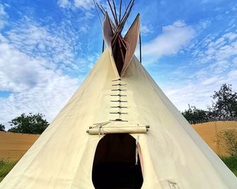 Teepee Camp Lounky - Vědomice - Vista del exterior