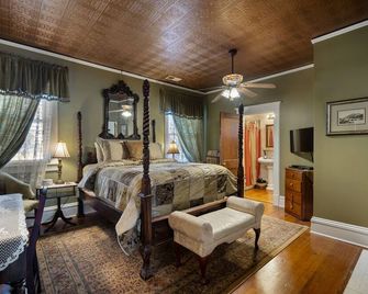 The Inn on Front Street - Statesville - Chambre