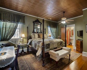 The Inn on Front Street - Statesville - Chambre