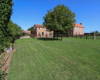 Owl's Roost - Manby