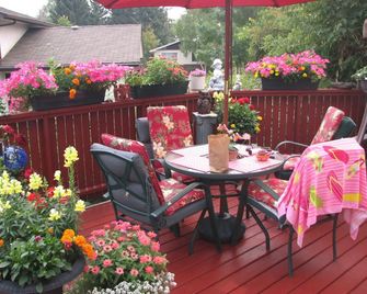 The Grateful Bed B'n'B - Prince George - Patio