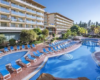 4R Gran Regina - סאלו - בריכה