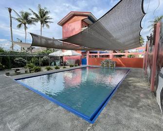Jamjens Lodge powered by Cocotel - Baler - Pool