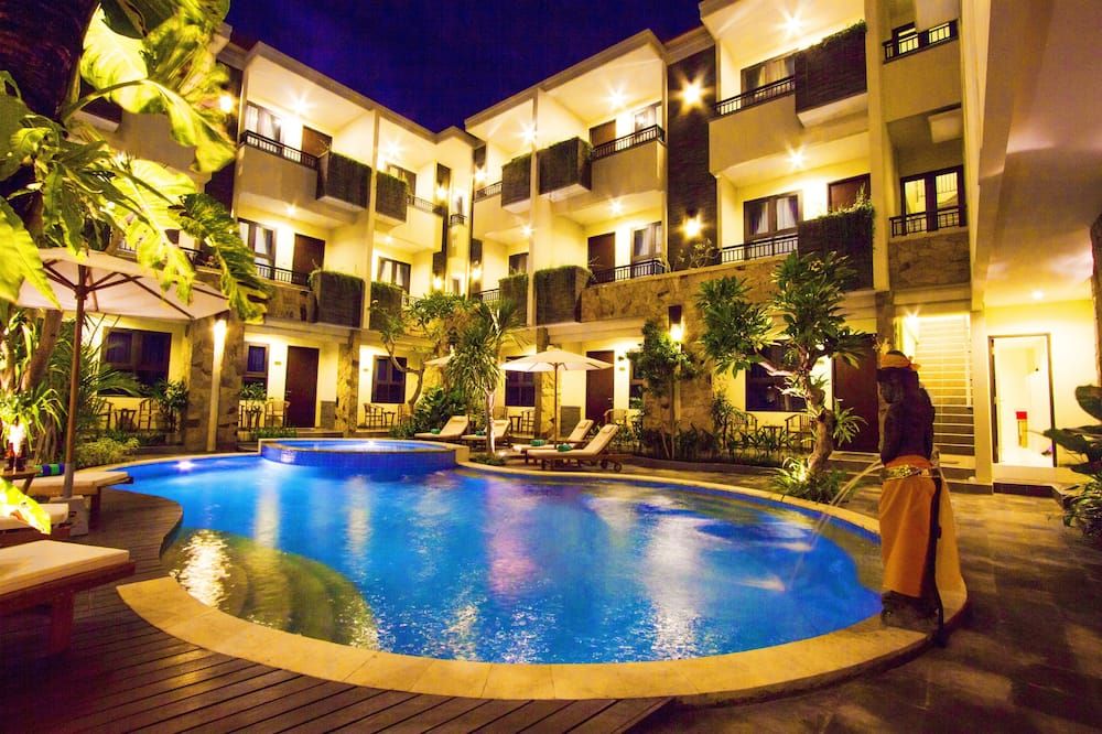 Manggar Indonesia Hotel - Kuta - Piscina