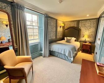 The Bay Tree Hotel - Burford - Bedroom