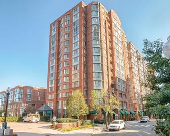 National at Courthouse - Arlington - Bygning