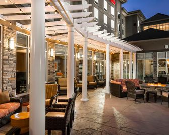 Hilton Garden Inn Bettendorf/Quad Cities - Bettendorf - Budova