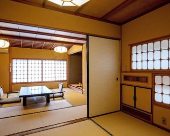 Mimasuya - Yugawara - Essbereich