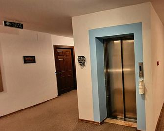 Bartu Otel - Cesme - Hallway
