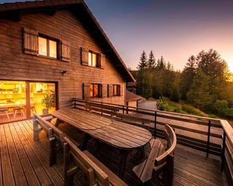 Chalet familial spacieux avec spa, sauna et salle de jeux - FR-1-589-750 - Ban-sur-Meurthe-Clefcy - ระเบียง