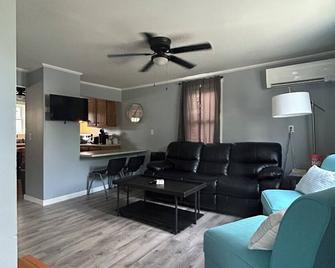 19 Lake St - Lincoln - Sala de estar