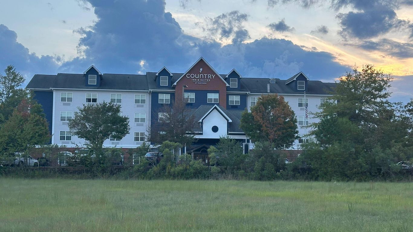 Country Inn & Suites by Radisson, Concord, NC