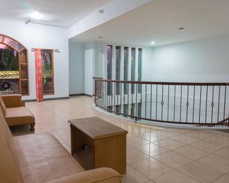 Hotel O Pantai Jaya - Pangandaran - Lobby