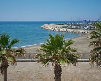 Saint Joseph - Salerno - Spiaggia