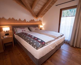 Stella Alpina Suite - Mareson - Habitación