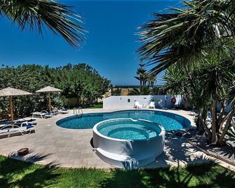 Xenos Villa 2 - Luxury Villa With Private Swimming Pool, Near The Sea - Tigaki - Pool