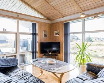 8 person holiday home in Ringkøbing - Ringkøbing - Living room