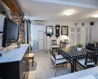 Apartment Art - Rovinj - Eetruimte