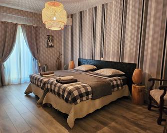 Le Clos Des Aramons - Bernis - Chambre