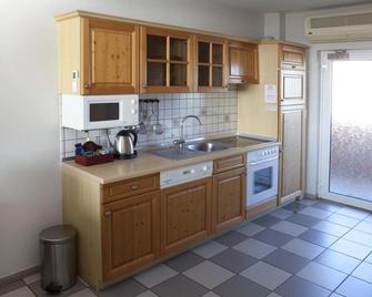 Admiralty Lodge Motel - Whitianga - Kitchen